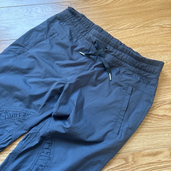 Lululemon tech pants - Picture 6 of 7